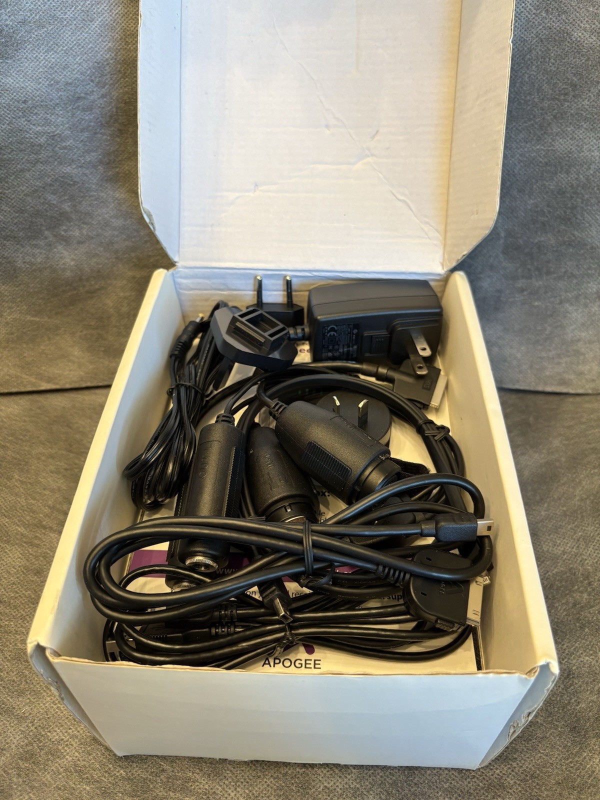 Apogee Duet Audio Music Interface iPhone iPad Mac Box Cables Books