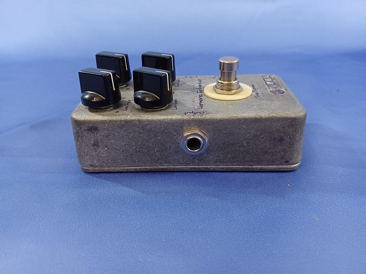 VOCU Magic Tone Room Harmonic Enhancer Audio Effect Pedal Used