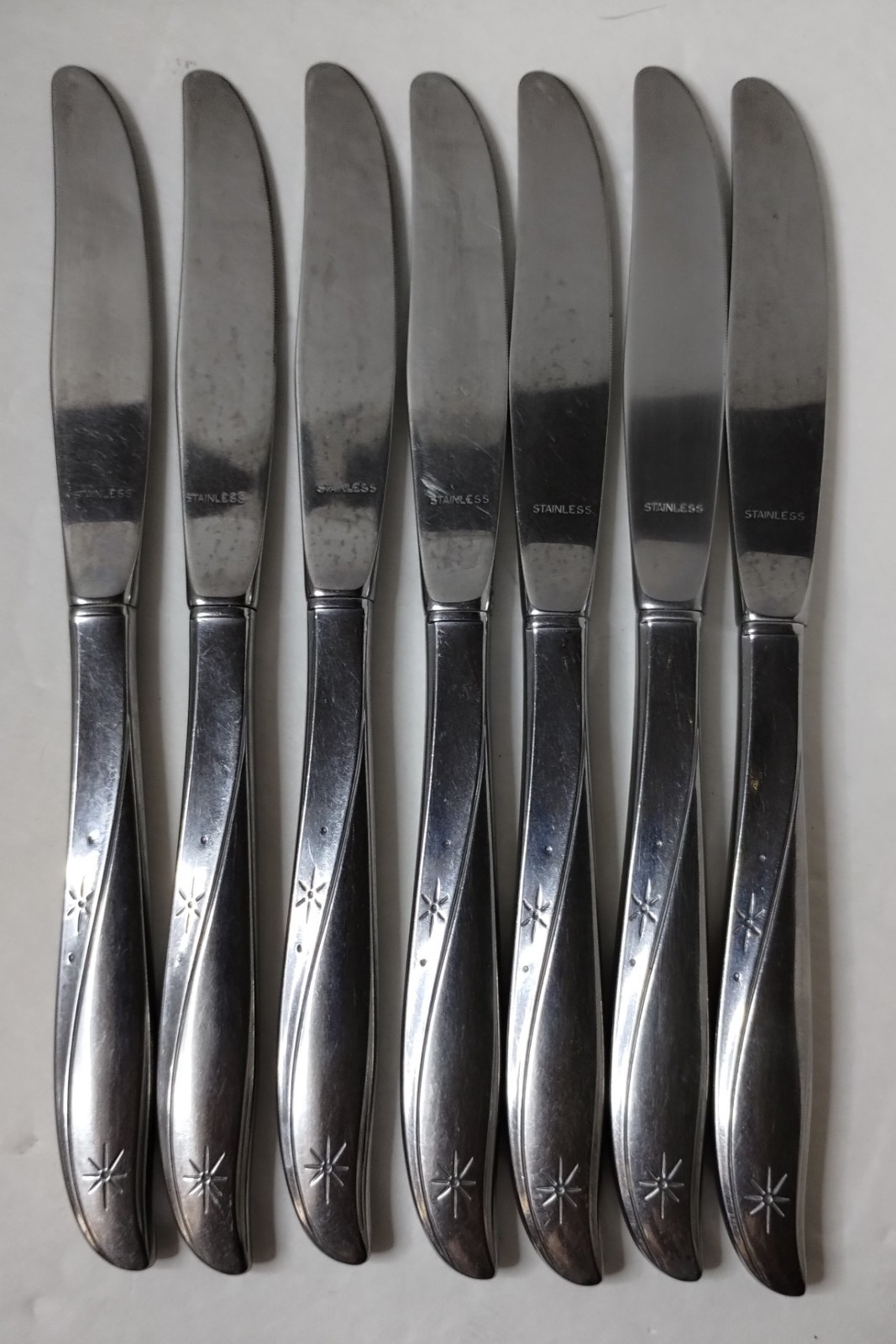 Set of 7 Dinner Knives Vintage Oneida Community Stainless MCM TWIN STAR Atomic