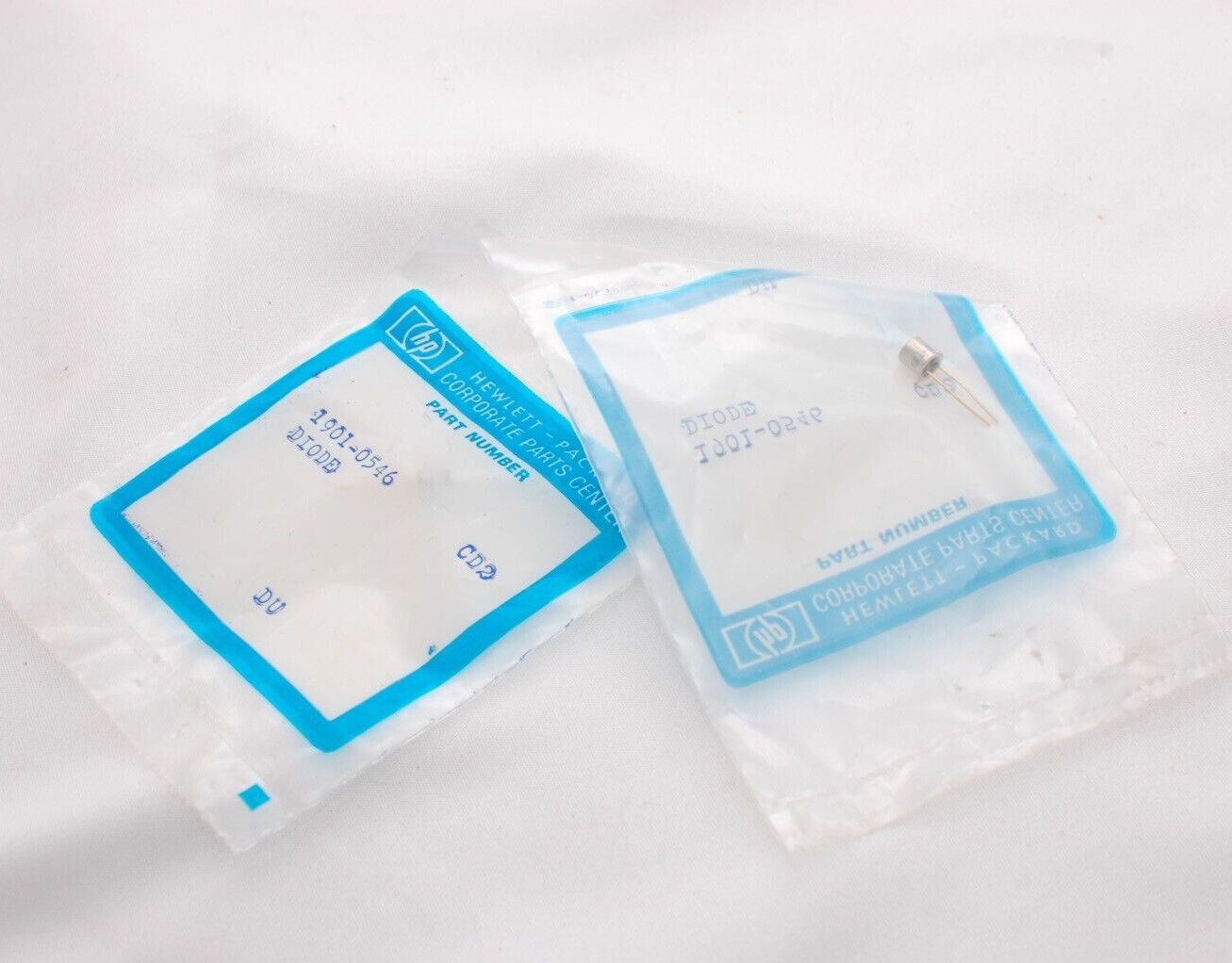 Lot of 2 HP 1901-0546 Diodes NOS - Agilent pieces pcs NOS