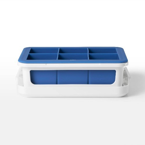 OXO Covered Ice Cube Tray Large Cubes: Silicone & Plastic, 6 Cavities