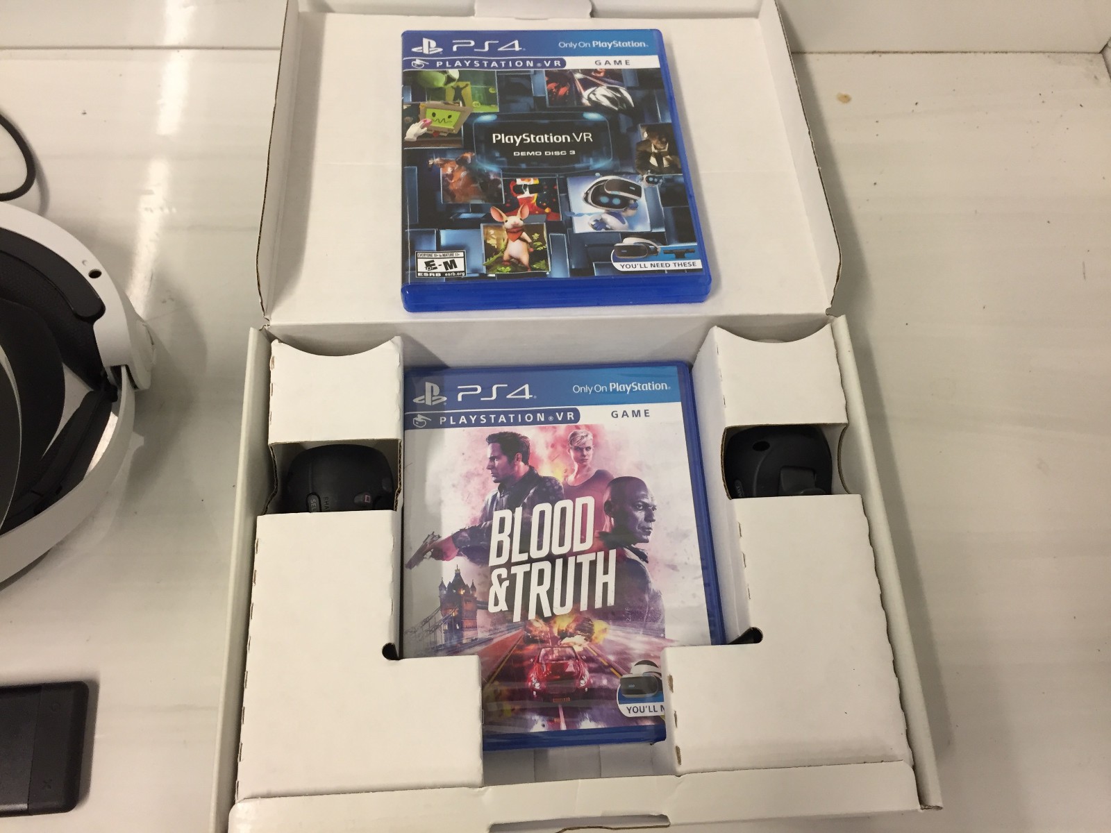 Sony PlayStation VR PSVR Bundle CUH-ZVR2 Headset Camera 2 Move Controllers (Mint