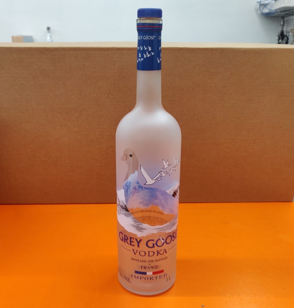 ⭐️⭐️⭐️⭐️⭐️ EMPTY 1L Grey Goose Vodka Frosted Glass Bottle Crafts/Décor/Upcycle