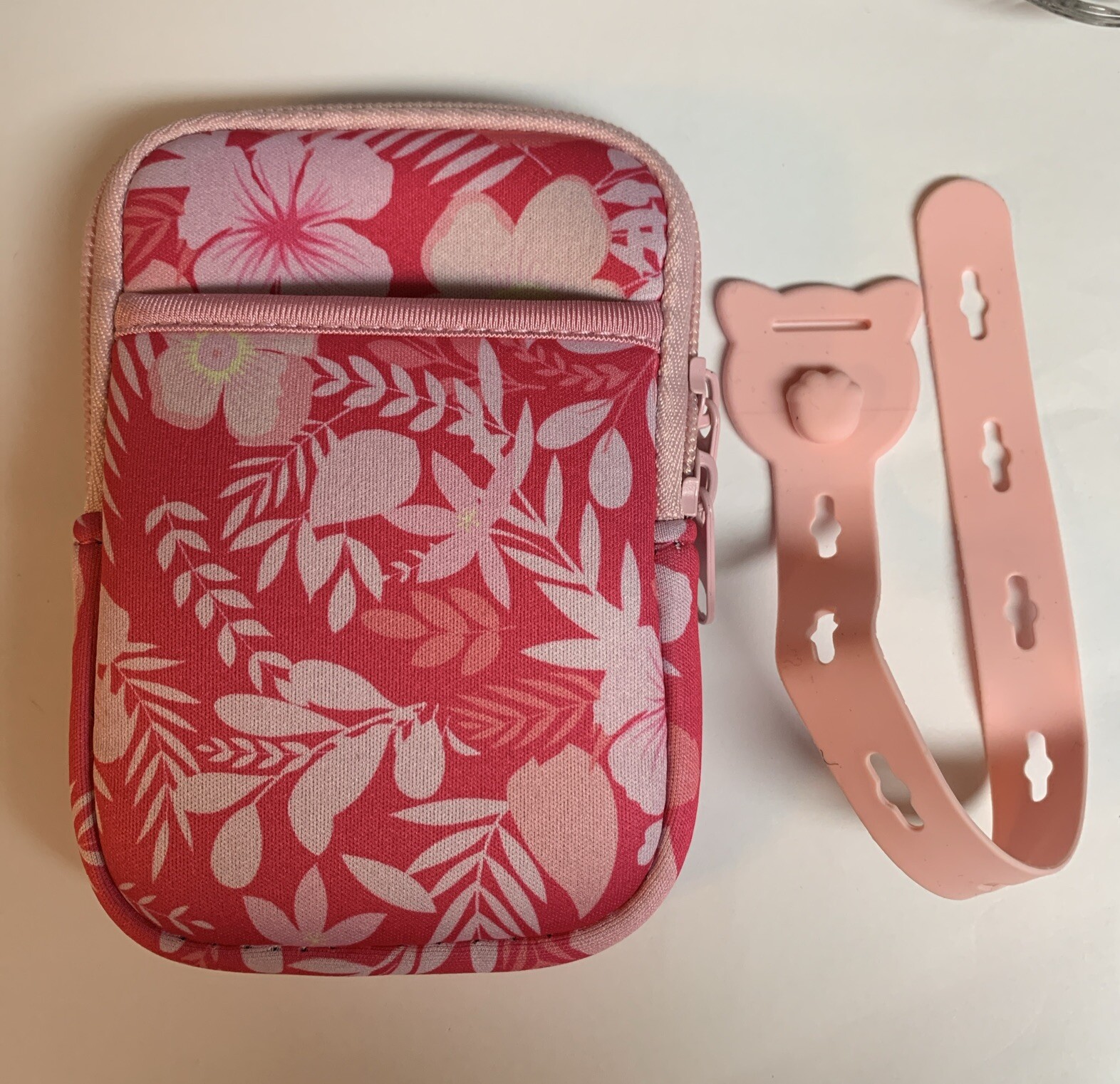 MLKSI Water Bottle Pouch - Cute Crimson Flower Design