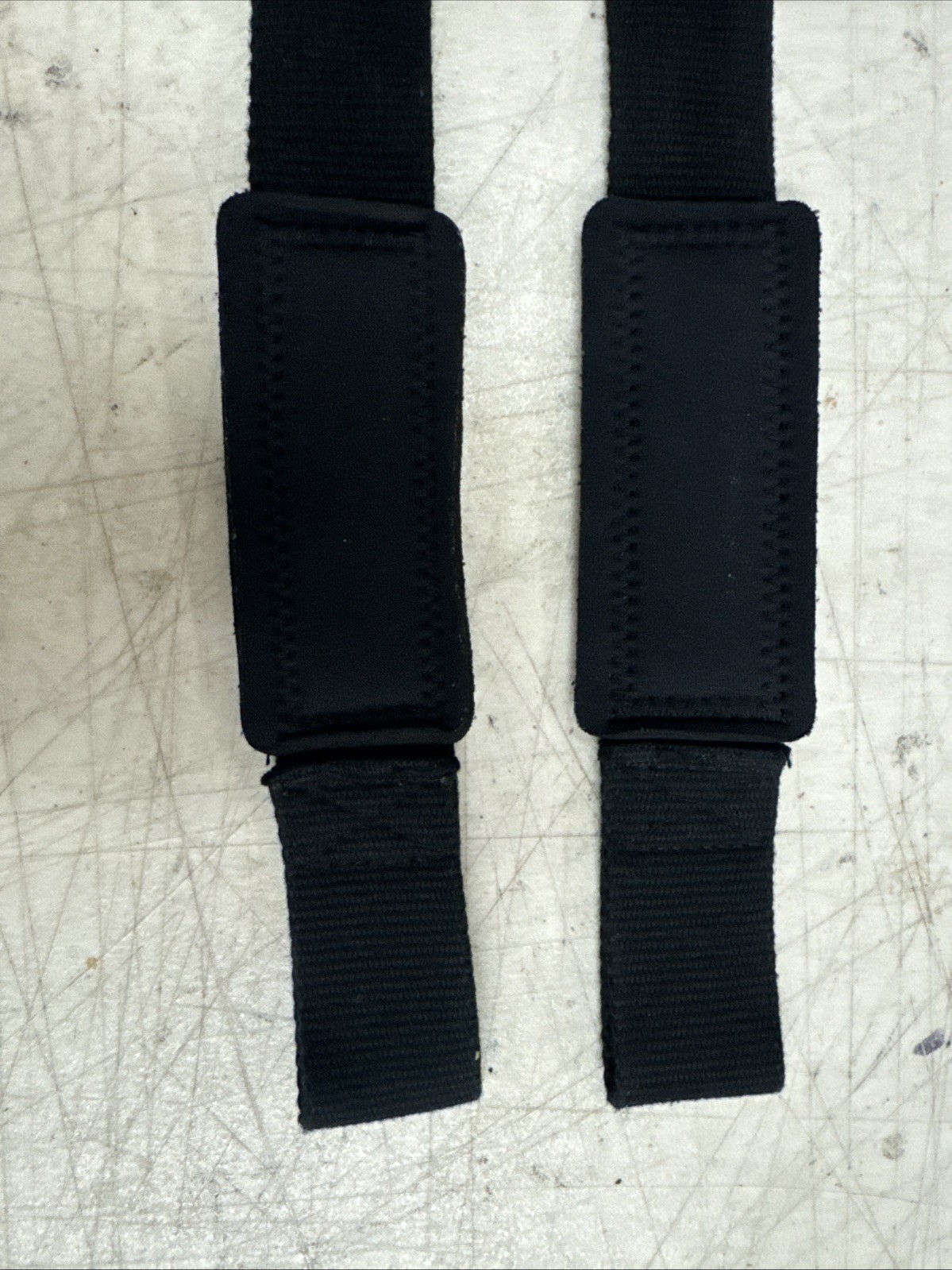 GYMREAPER WRIST STRAPS Approx 20" Long, Black gym workout training
