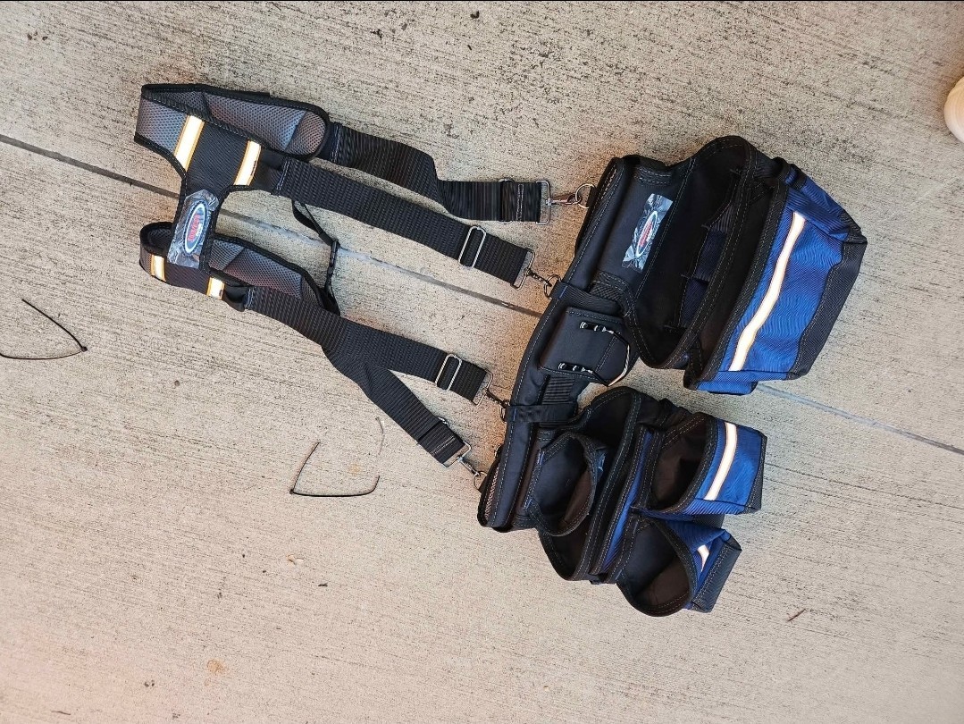 Pouchas Nuevas Con Suspenders Incluidos