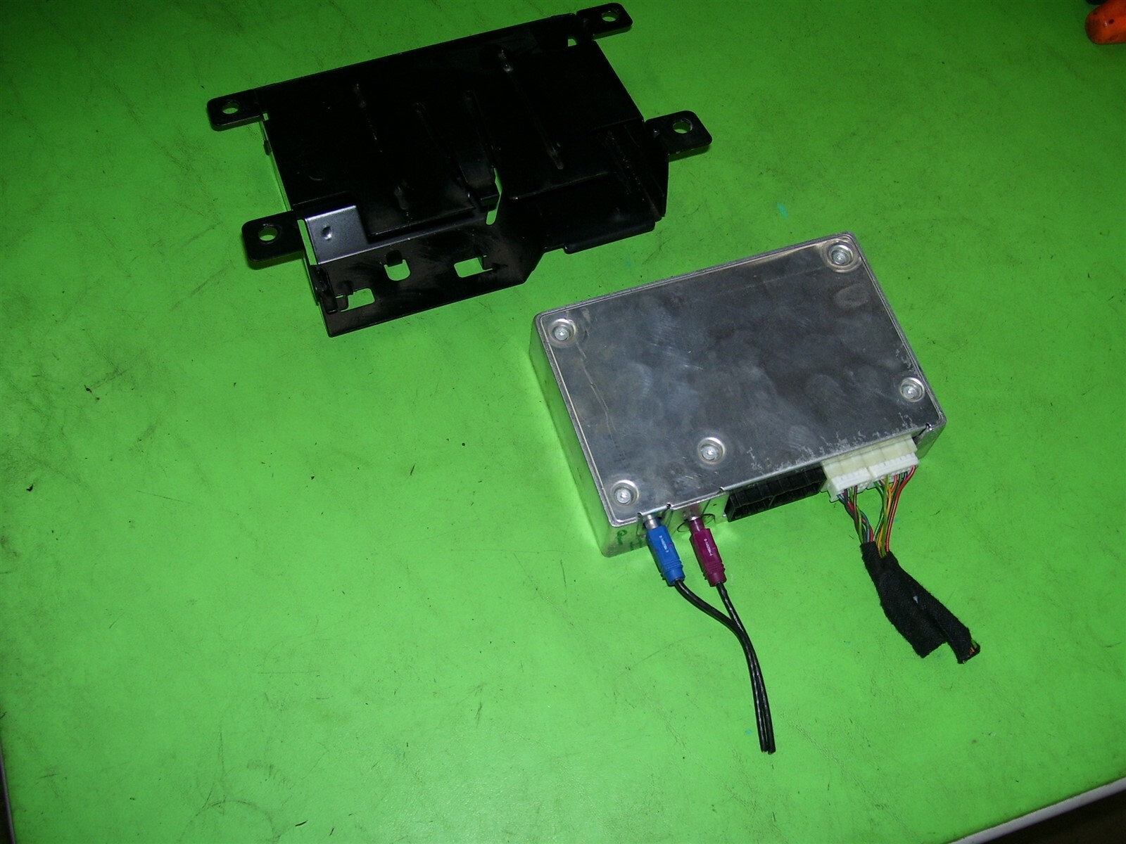 08 SAAB 9-3 Telematics Interface Module 25826499 Communication ONSTAR