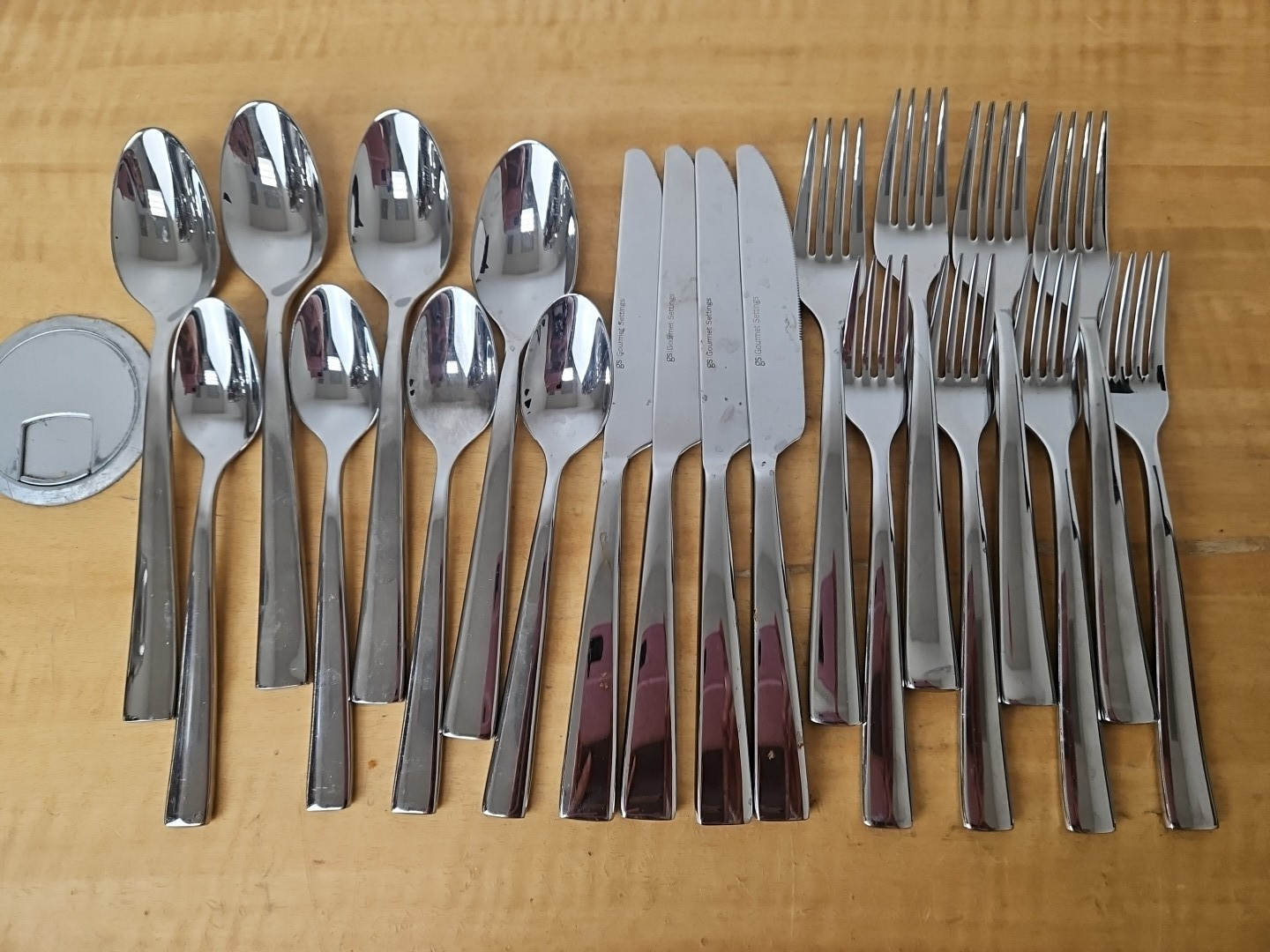 Gourmet Settings Stainless Flatware Set Service for 4 - 20 pieces