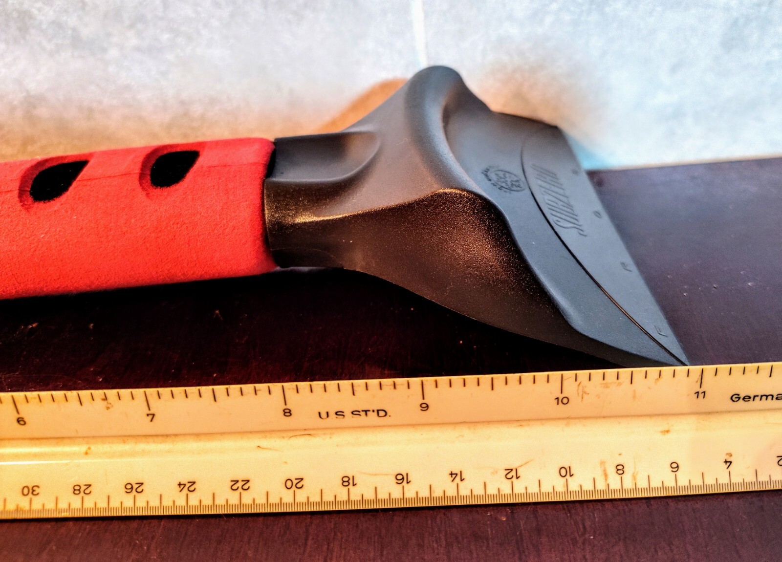 Deluxe Ice Crusher Ice Scraper