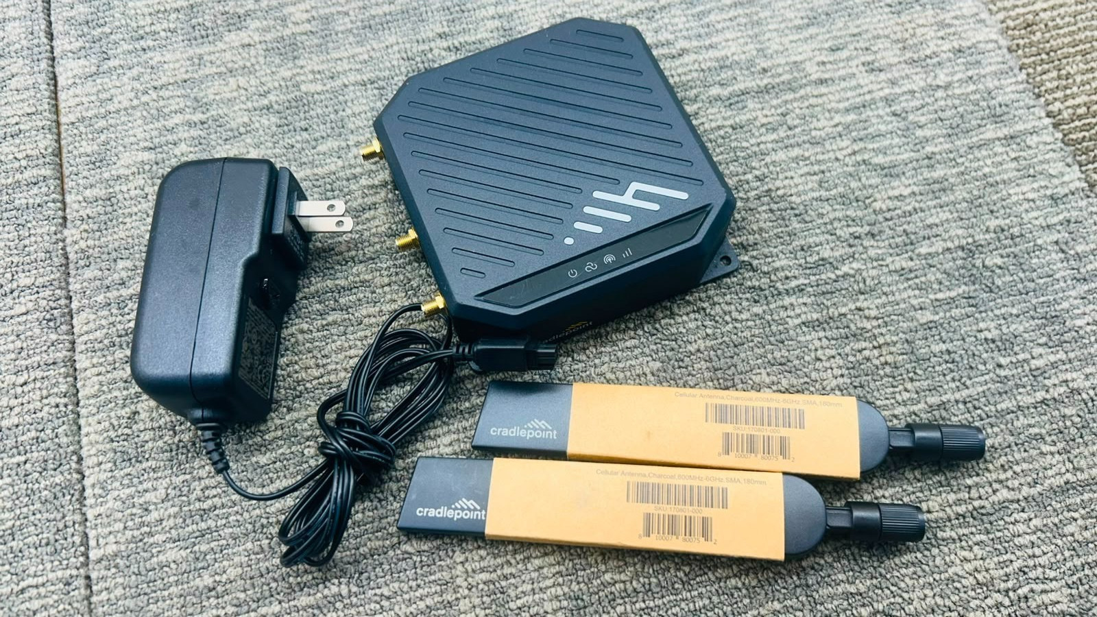Cradlepoint S750 S700 LTE Router WiFi 6 Dual SIM Kit TB05-0750C4D 8079368