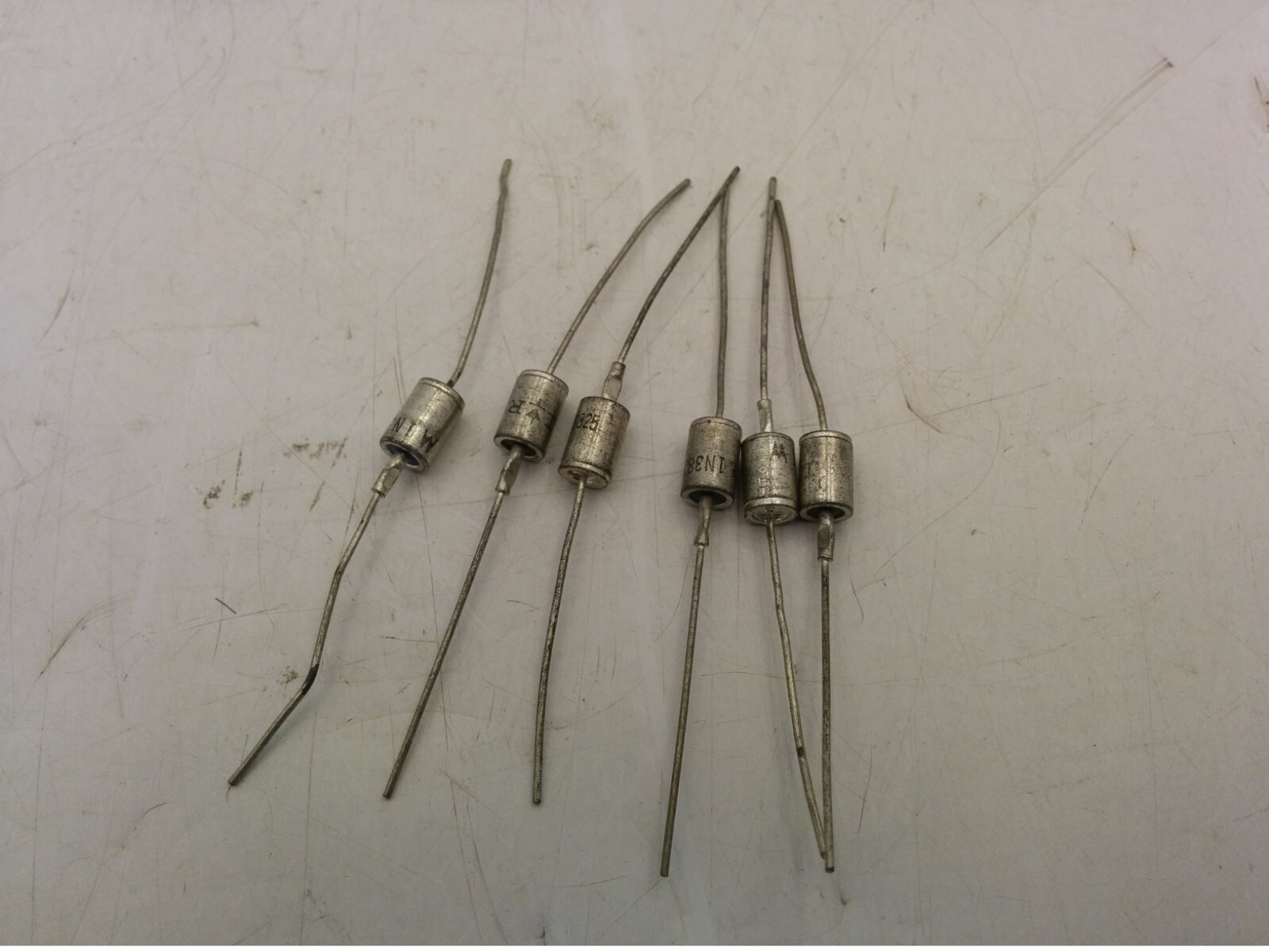 1N3825 ZENER DIODE, 1 WATT 4.7V 10% (LOT OF 6) NNB