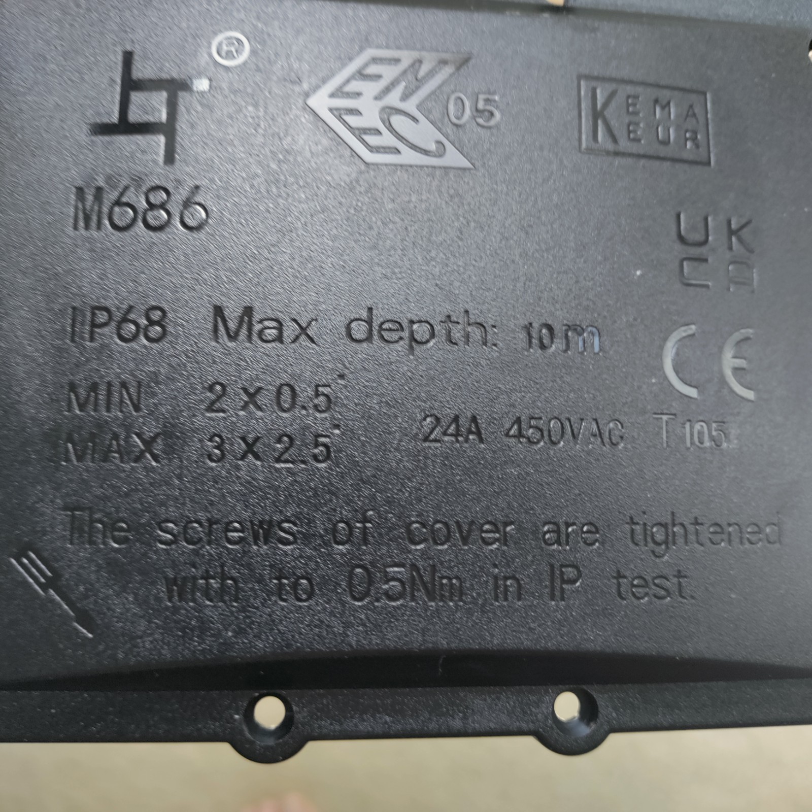 NEW M686 IP68 Waterproof Junction Box, 4-Way Outdoor Cable Connectors