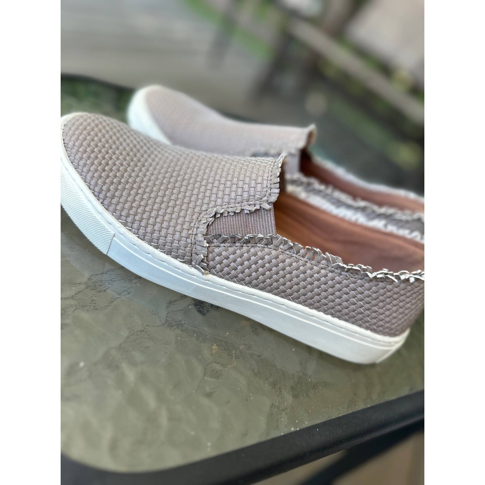 Indigo Rd. Woven Slip On Sneakers Casual Frayed Trim Shoes Woman's Size 9.5M