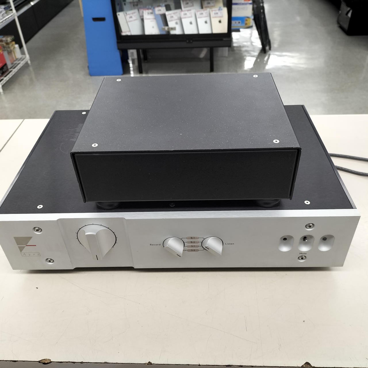 Ayre K-3 Preamplifier RCA XLR Inputs/Outputs Used
