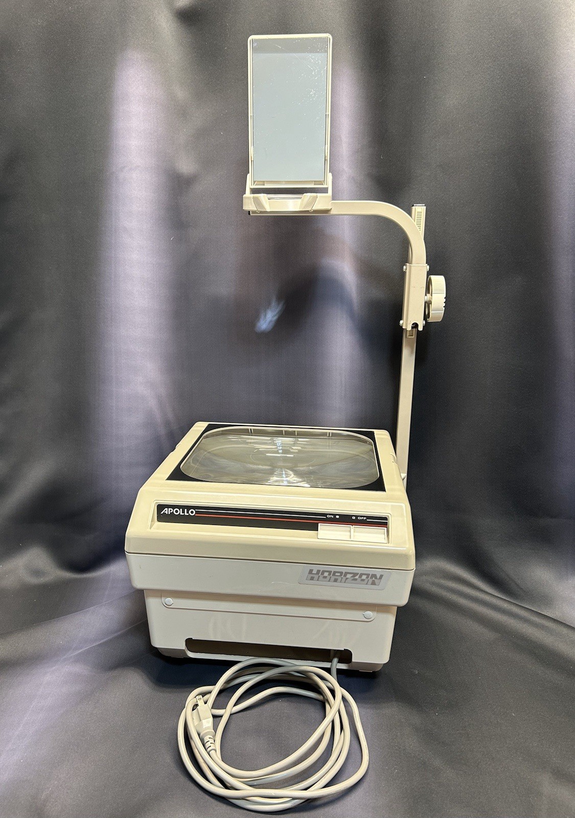 Apollo Horizon 15000 Overhead Projector Tabletop Art Mural Tracing Tested Works