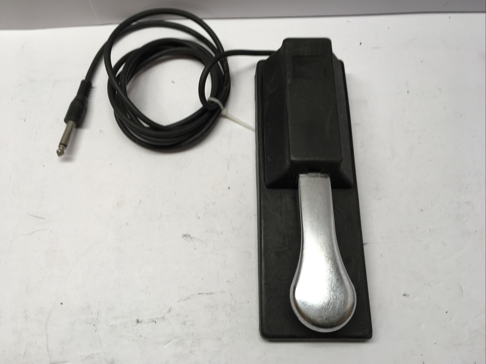 VFP-1-25 Single Piano-Style Sustain Pedal with Polarity Switch Made in Italy EUC