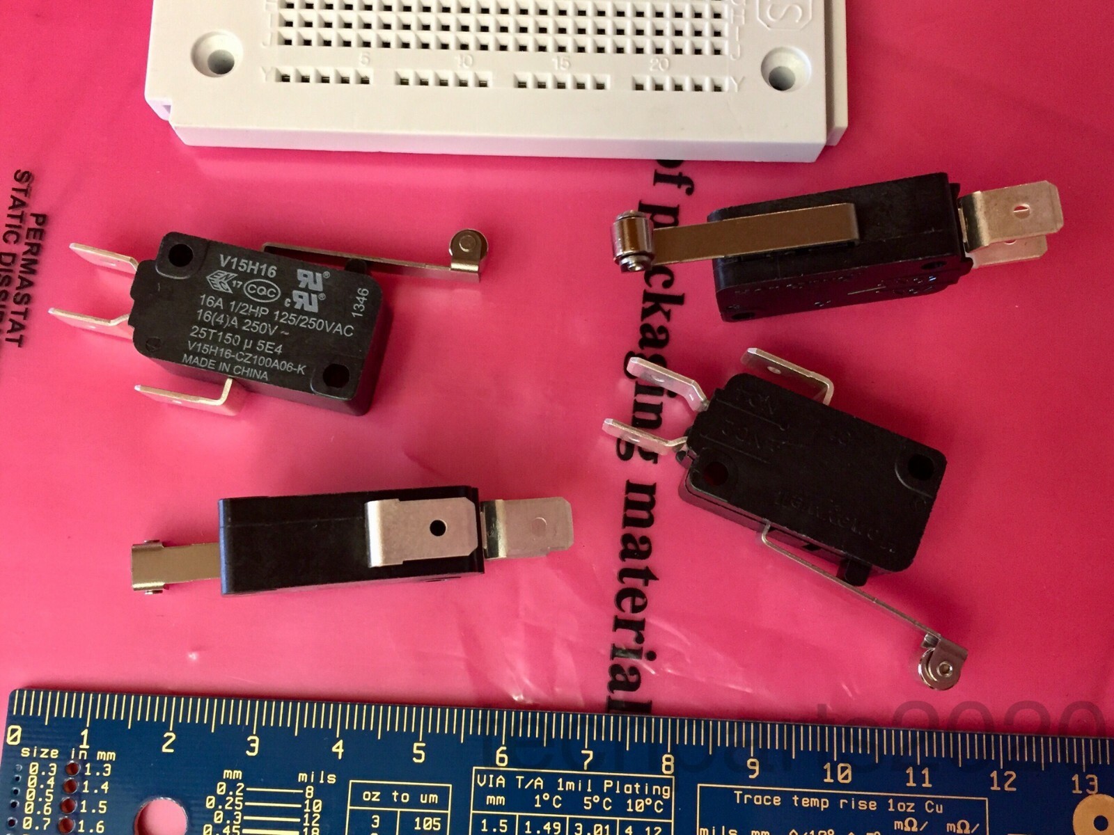 Lot 5pcs Honeywell V15H16-CZ100A06-K Roller Lever SPDT Micro-switch, 16A, 1/2HP
