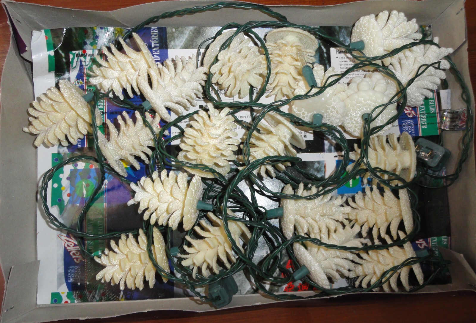 Frosted Pinecone 20’String Lights ~ Christmas Tree ~ Camping Multipurpose 2