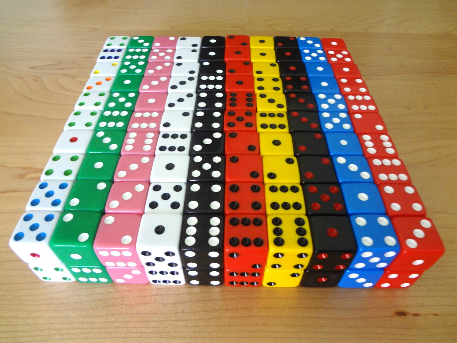 Lot of 200 Assorted Colored 16mm Dice 10 Colors D6 Casino Gaming