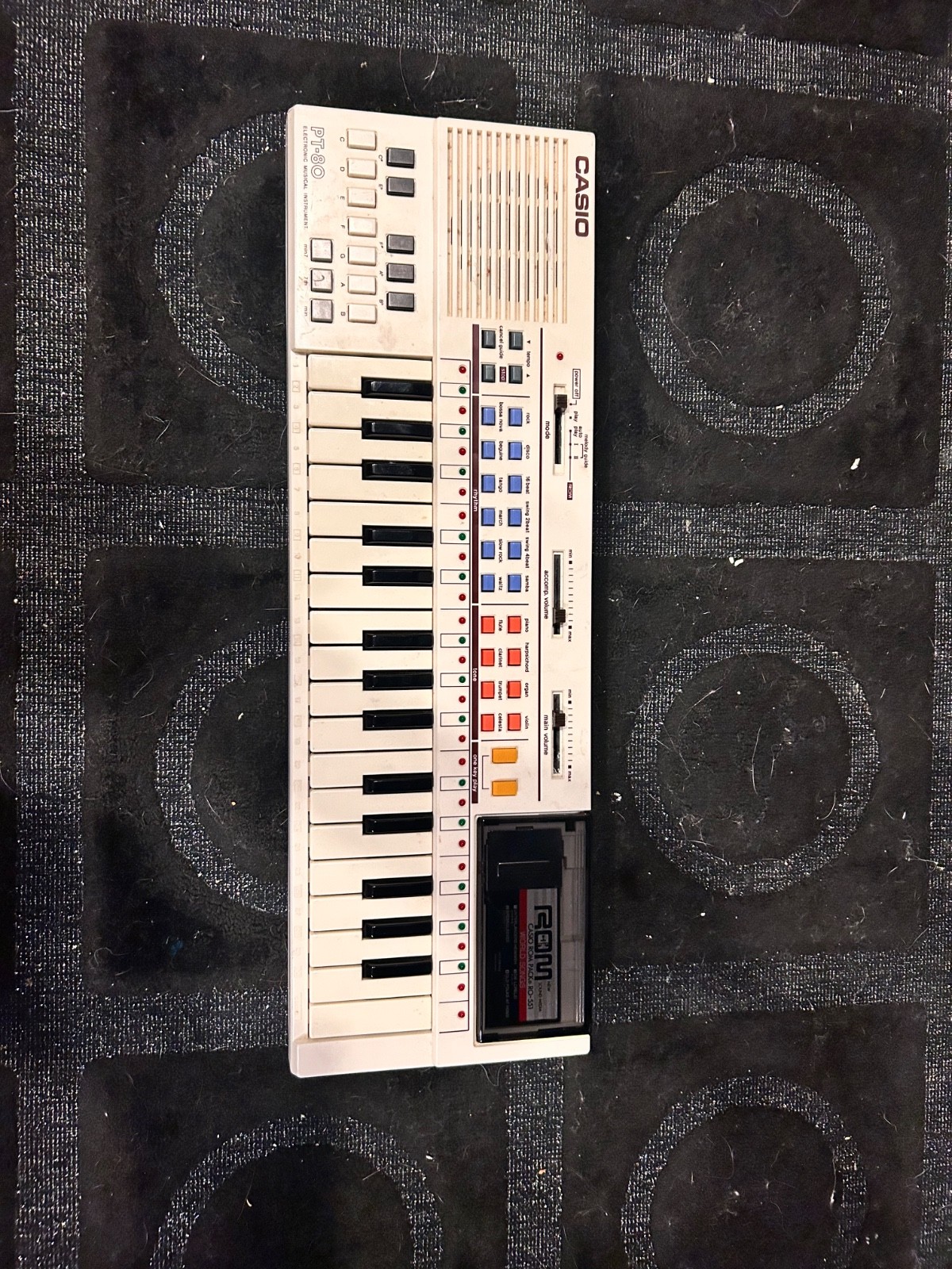 VTG Casio PT-80 32-Key Electronic Keyboard w/ ROM Pack, Speaker/WORKS No adaptor