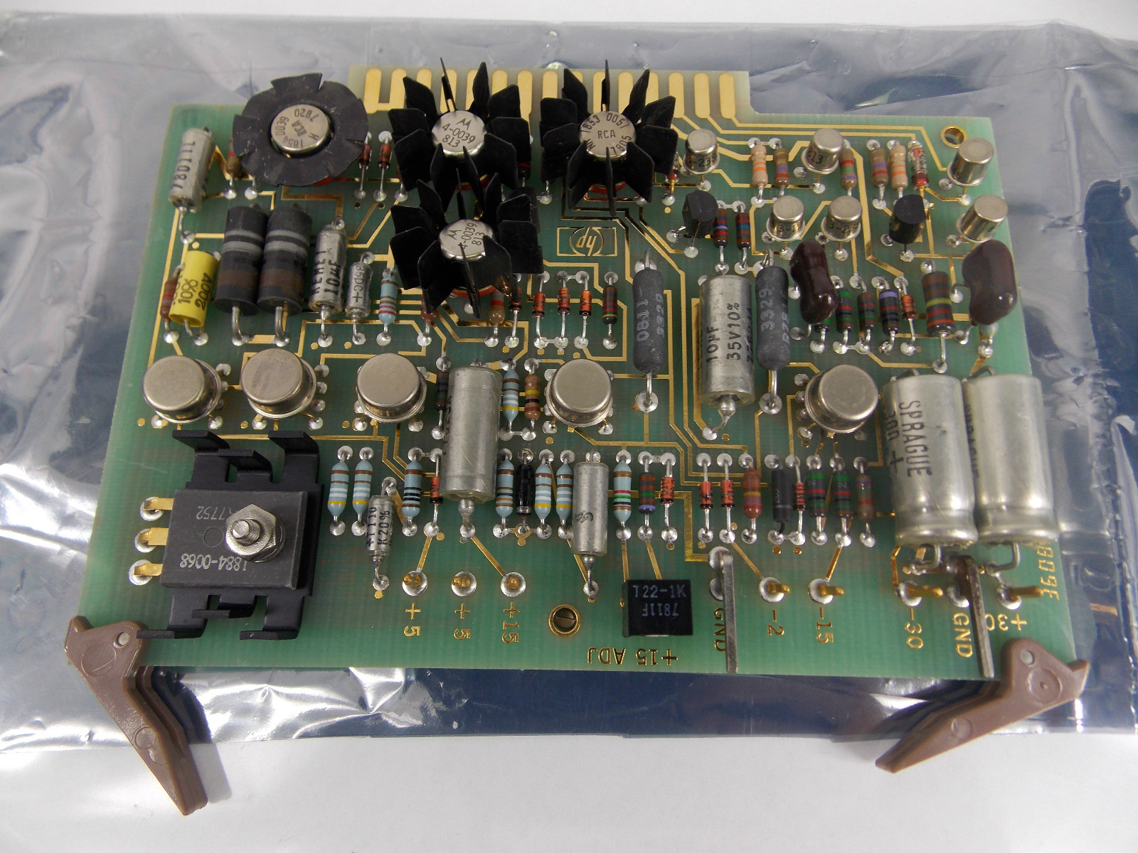 HP AGILENT 3320B FREQUENCY SYNTHESIZER STANDARD CIRCUIT BOARD P/N 03320-66561