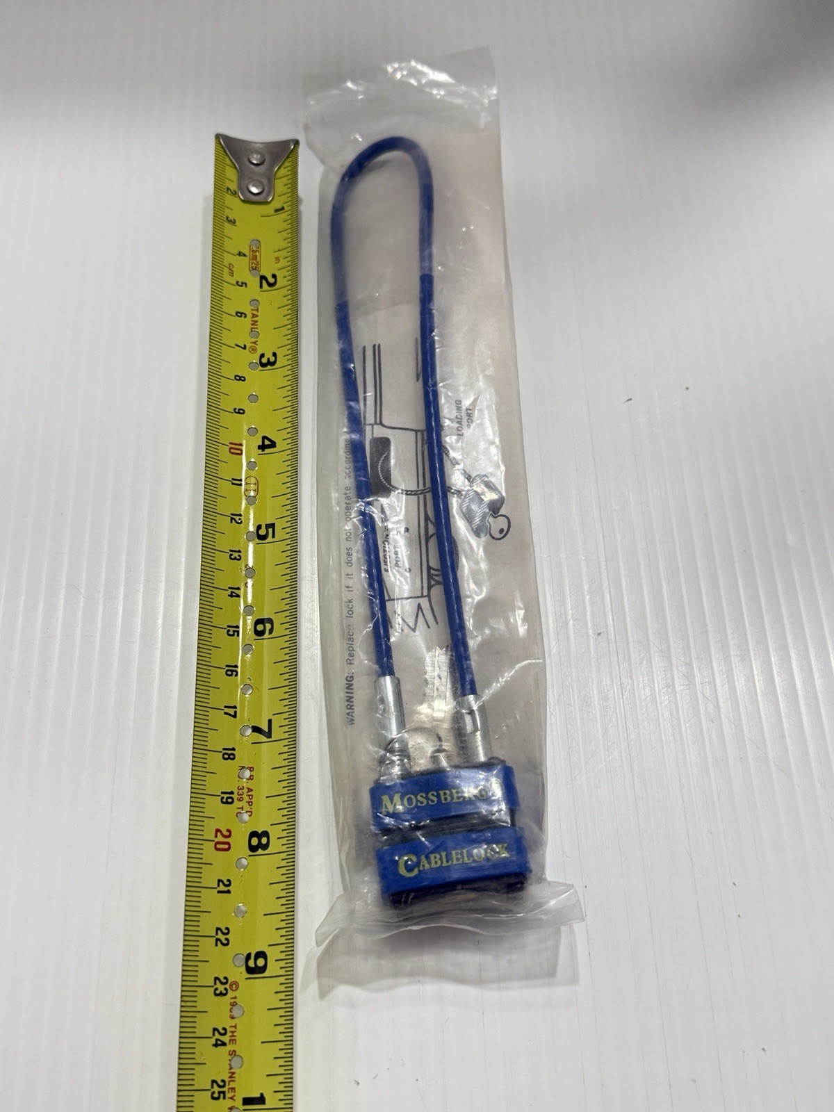 Mossberg Cablelock Bike Lock with 2 Keys New in Package Blue