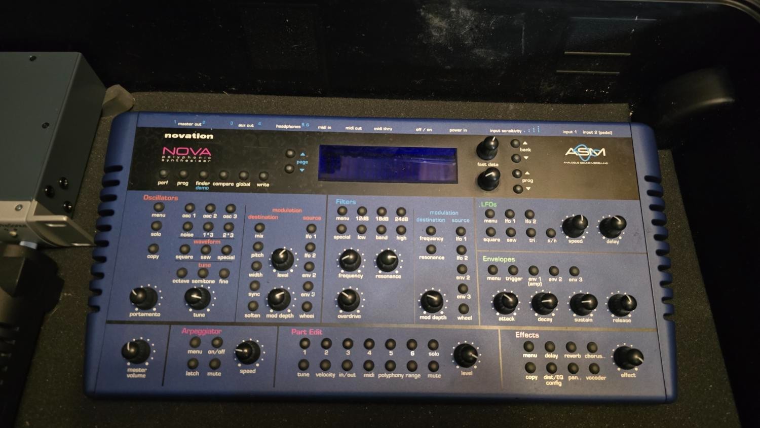 Novation Nova Polyphonic Synthesizer w/ Analogue Sound Modelling