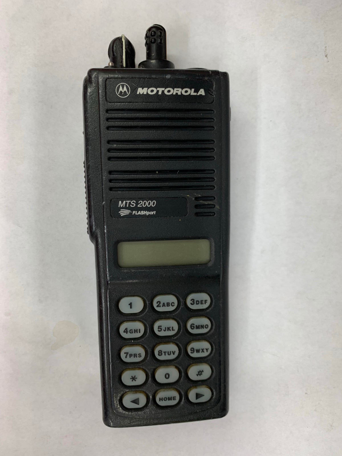 Motorola H01UCH6PW1BN MTS 2,000 Flashport Handie-Talkie FM Radio NO Battery