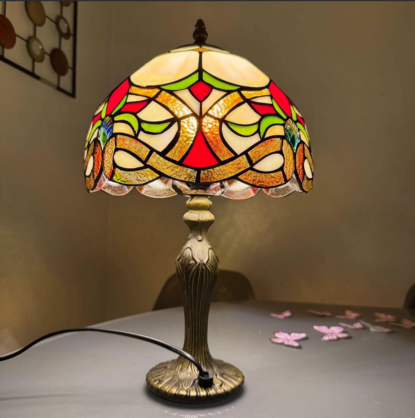 Tiffany Style Table Lamp Handcrafted Art Bedside Light Desk Lamps Stained Glass