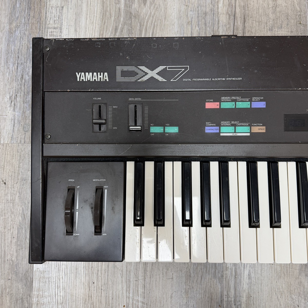 Yamaha DX7 Programmable Algorithm Synthesizer (CP1021761)