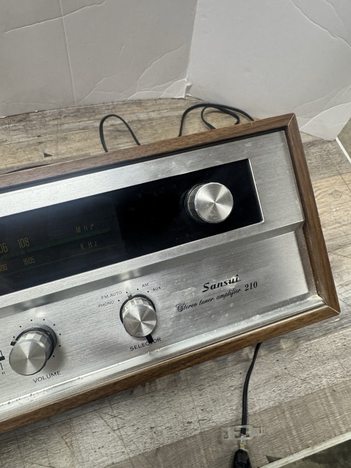 Nice Sansui 210 Stereo Receiver Read