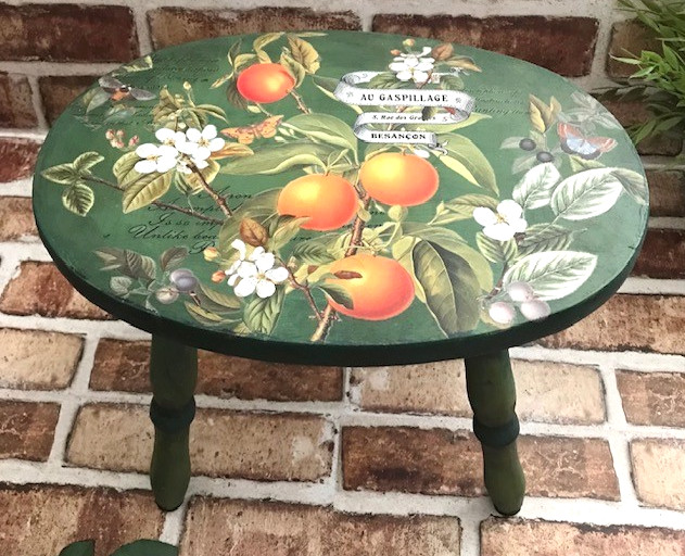 HANDMADE GREEN WOOD FOOTSTOOL PLANT-STAND RISER W/ FRENCH ORANGES & FLORAL OOAK!