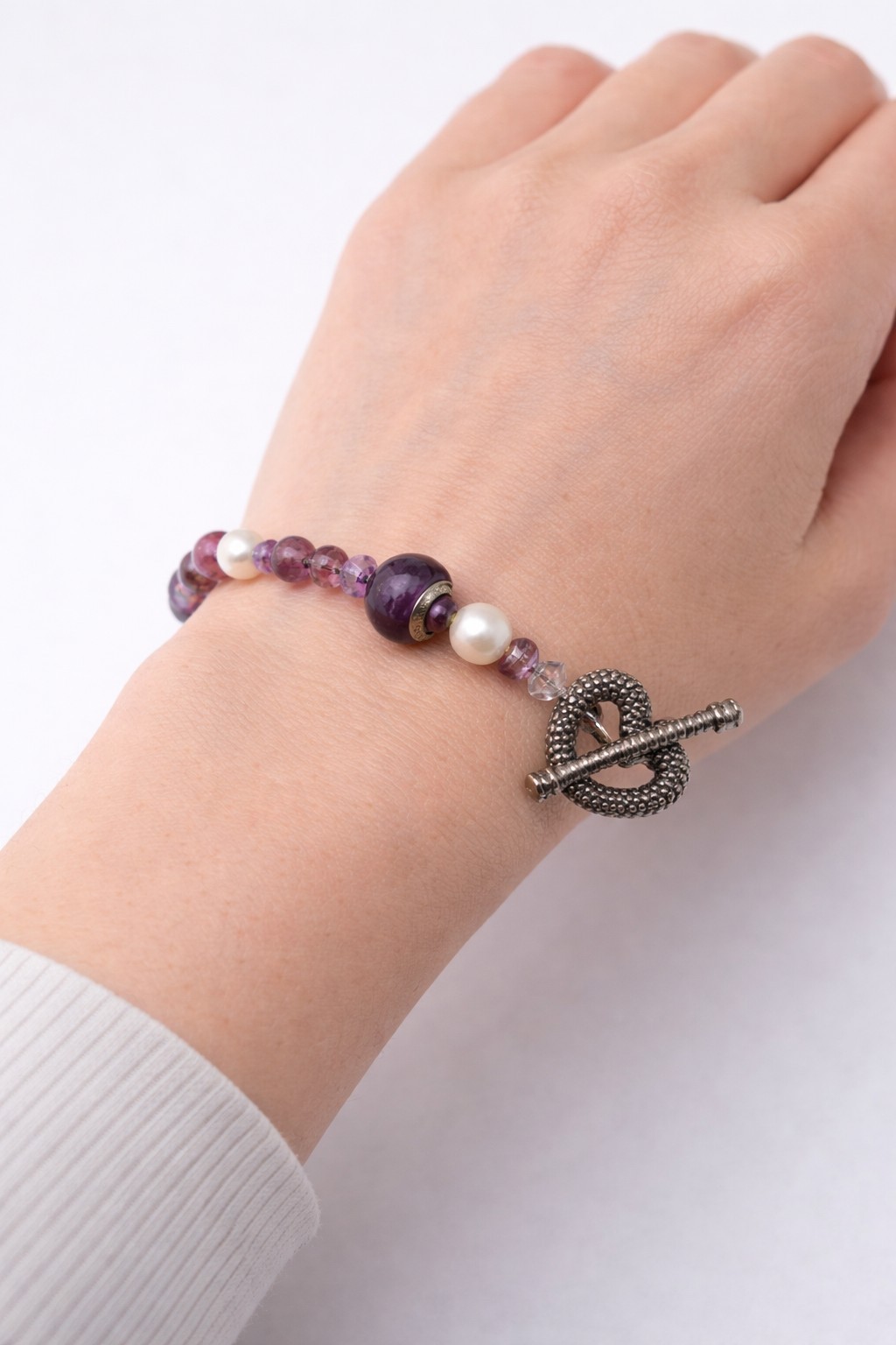 Boho Beaded Bracelet Purple Glass Freshwater Pearl Crystal Heart Toggle Clasp 7"