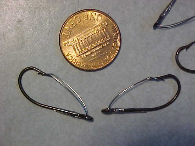 100 new WEEDLESS Fishing Hooks SIZE #4