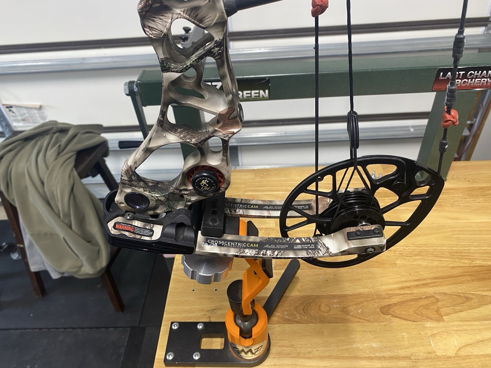 Mathews Halon 6 70# 28” draw