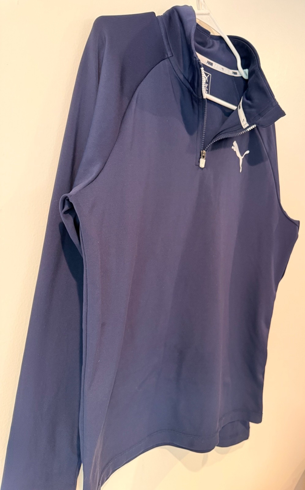PUMA LIGHTWEIGHT 1/4 ZIP PULLOVER LONG SLEEVE POLY/SPANDEX NAVY BLUE MEDIUM