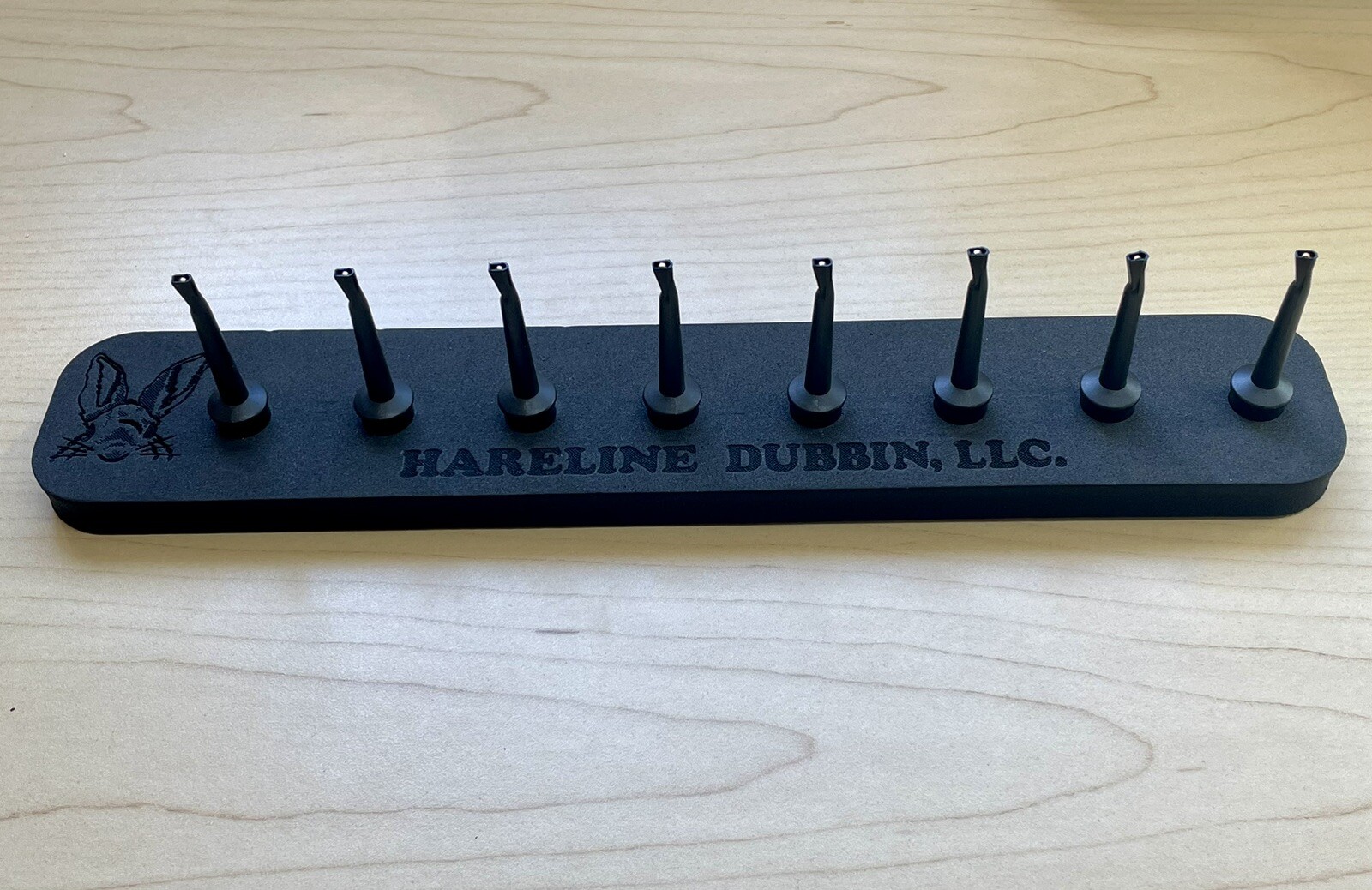 HARELINE DUBBIN CENTER STAGE FLY DISPLAY / DRYING RACK. 8 CLIPS.