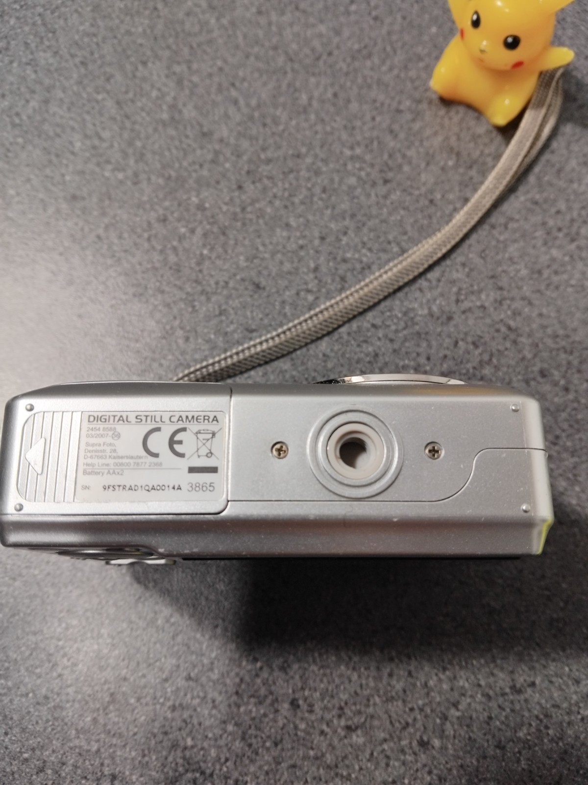 Traveler DC6900 6.0MP Digital Camera - Silver