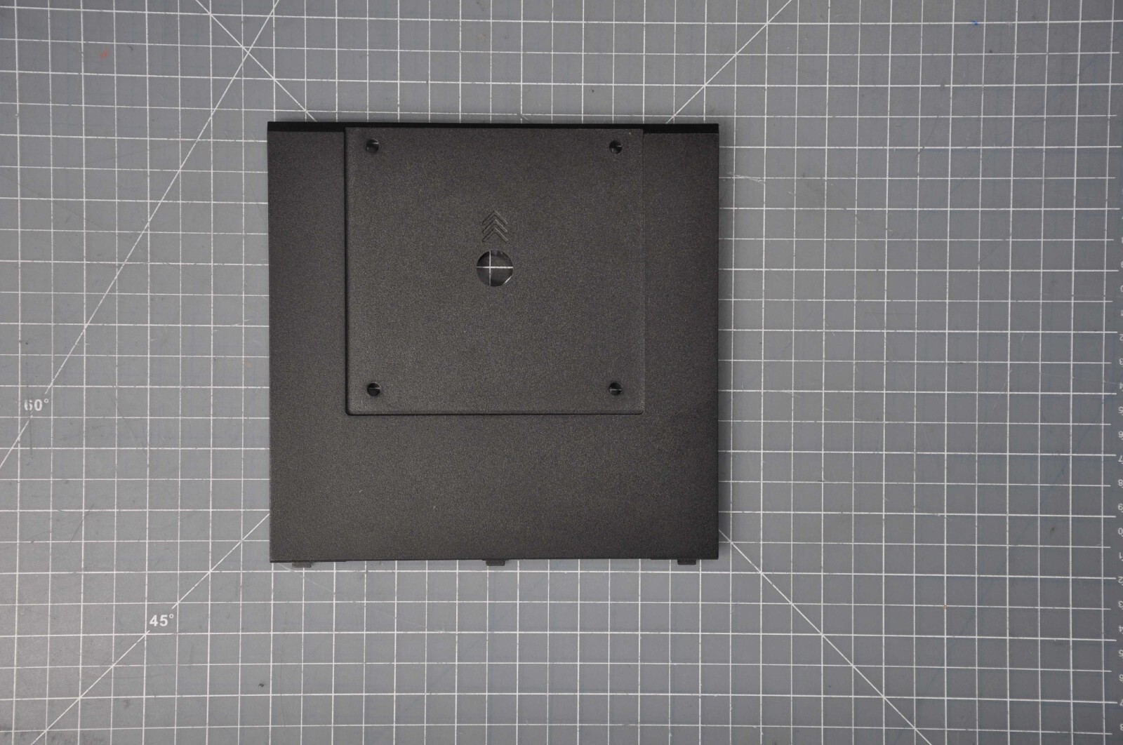 TOSHIBA Wall Mount Cover 00JA110 Grade A 00JA138
