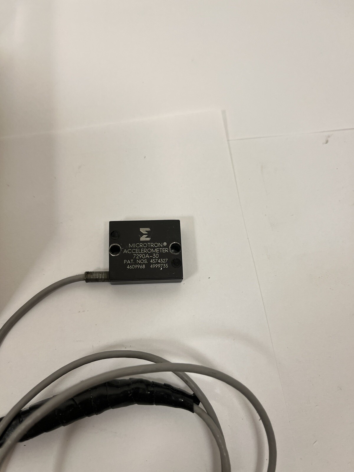 ENDEVCO MICROTRON 7290A-30 VARIABLE CAPACITANCE ACCELEROMETER