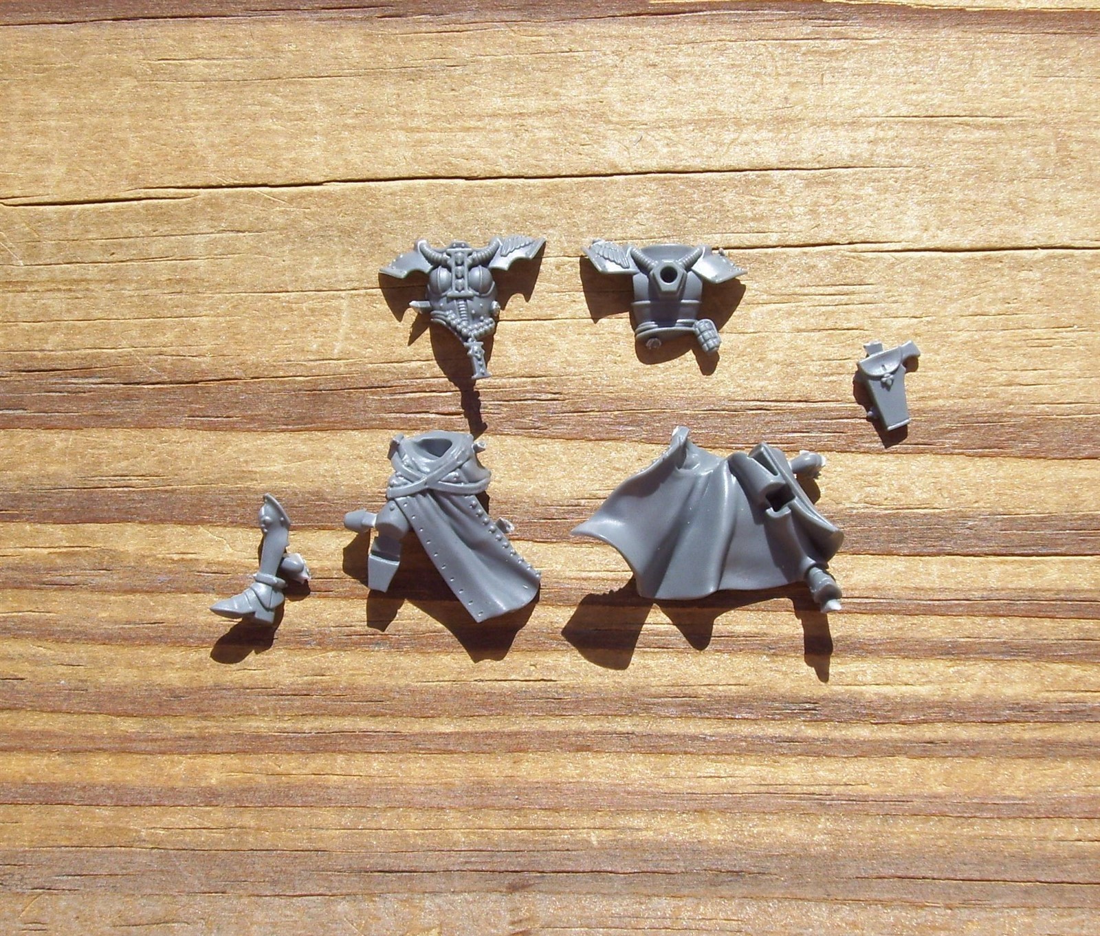 40K Sisters of Battle Battle Sisters Body Sister Superior Body Bits