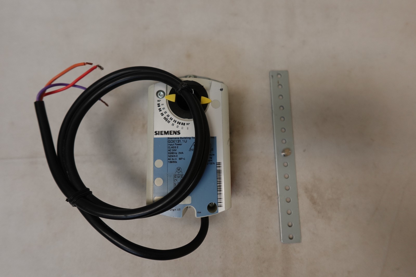 Siemens GDE131.1U OpenAir Damper Actuator 24V 44-in-lb 3-Position NEW NO BOX
