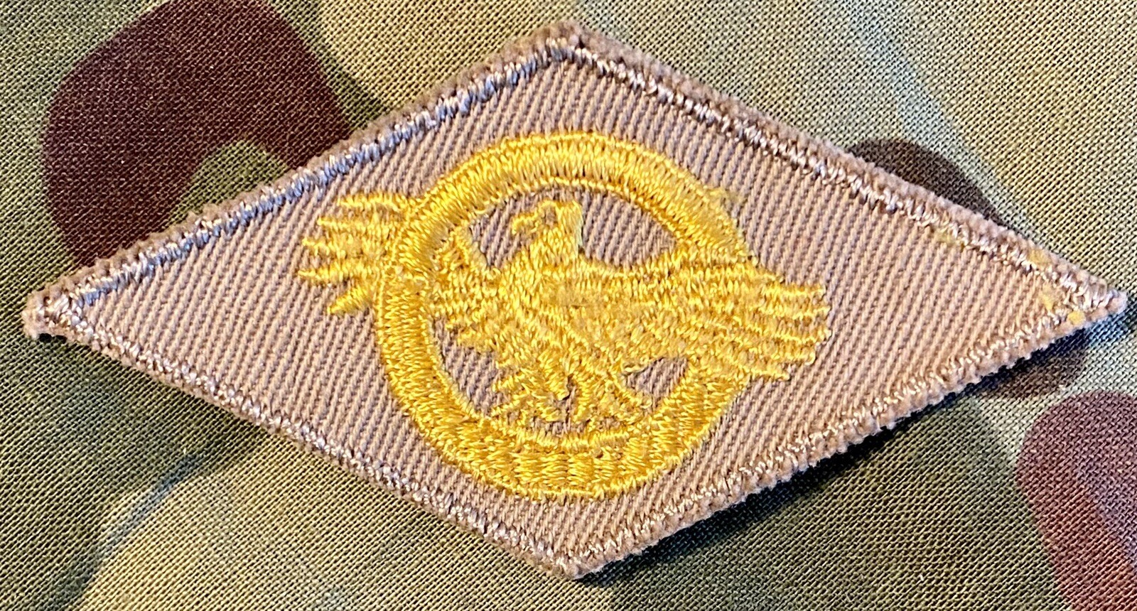 WWII US Military Honorable Discharge Cloth Insignia - Ruptured Duck Khaki Patch