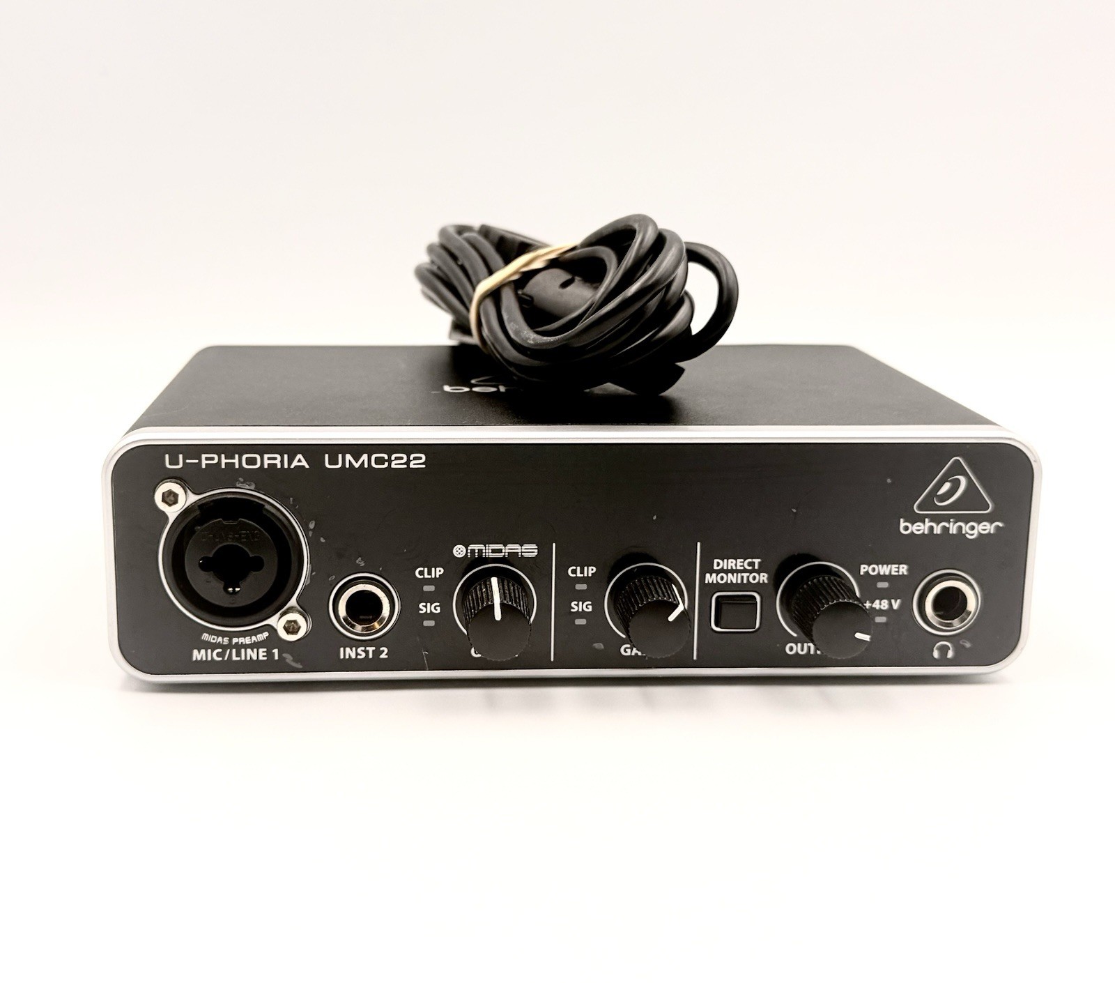 Behringer UMC22 Audiophile 2x2 USB Audio Interface Midas Preamp 48kHz