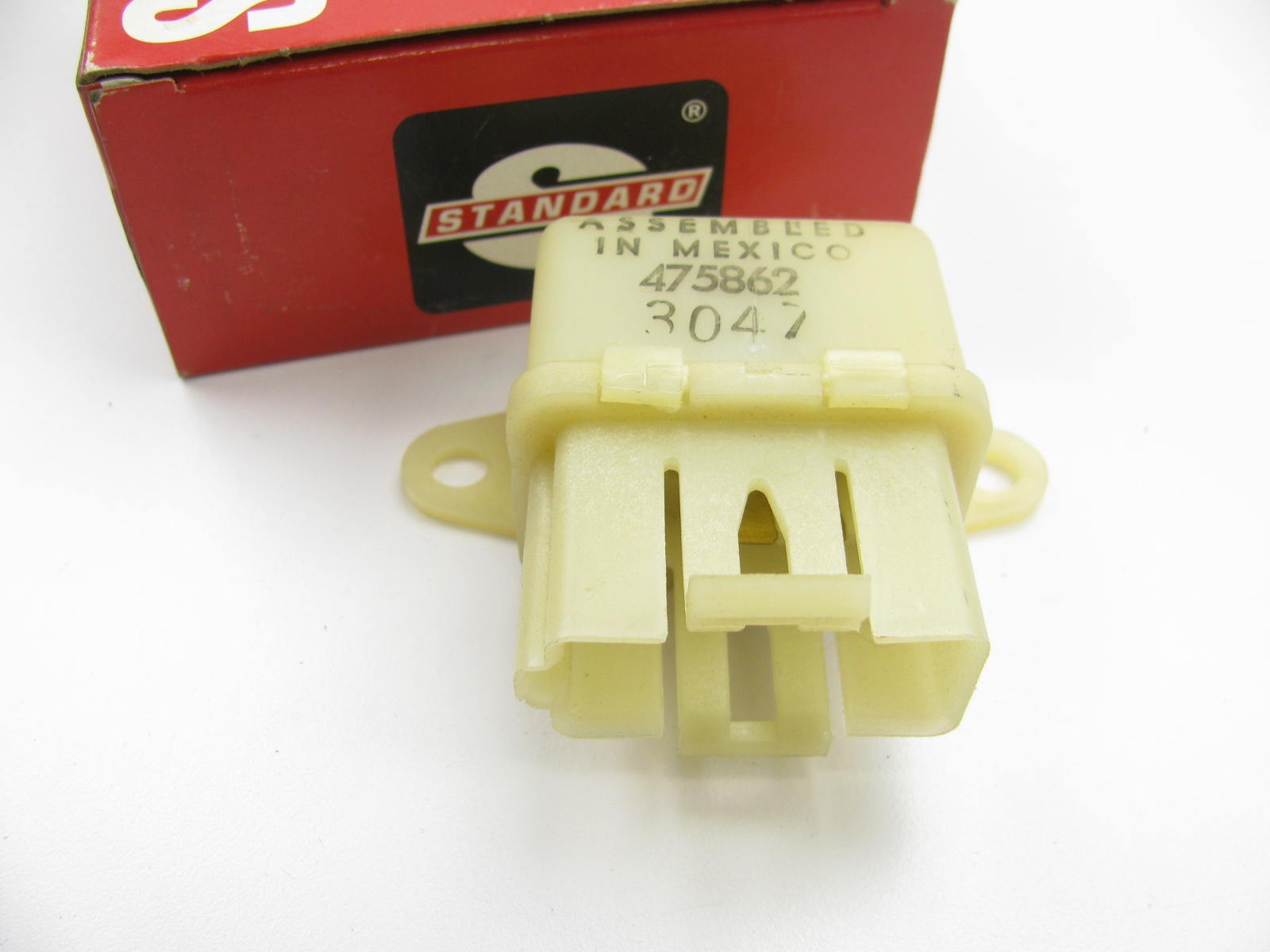 Standard Motor Products RY-43 Relay, Replaces OEM 475862