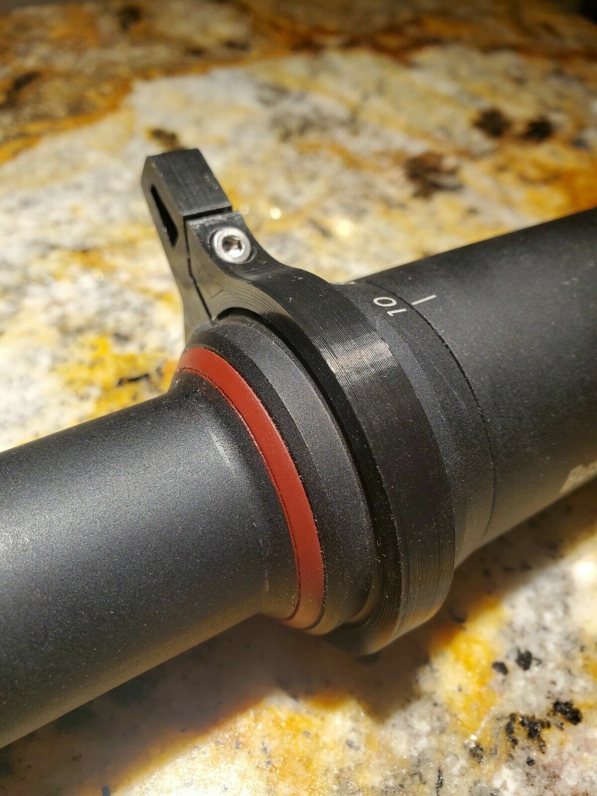 Bushnell Nitro 2.5-10x44 scope throw lever