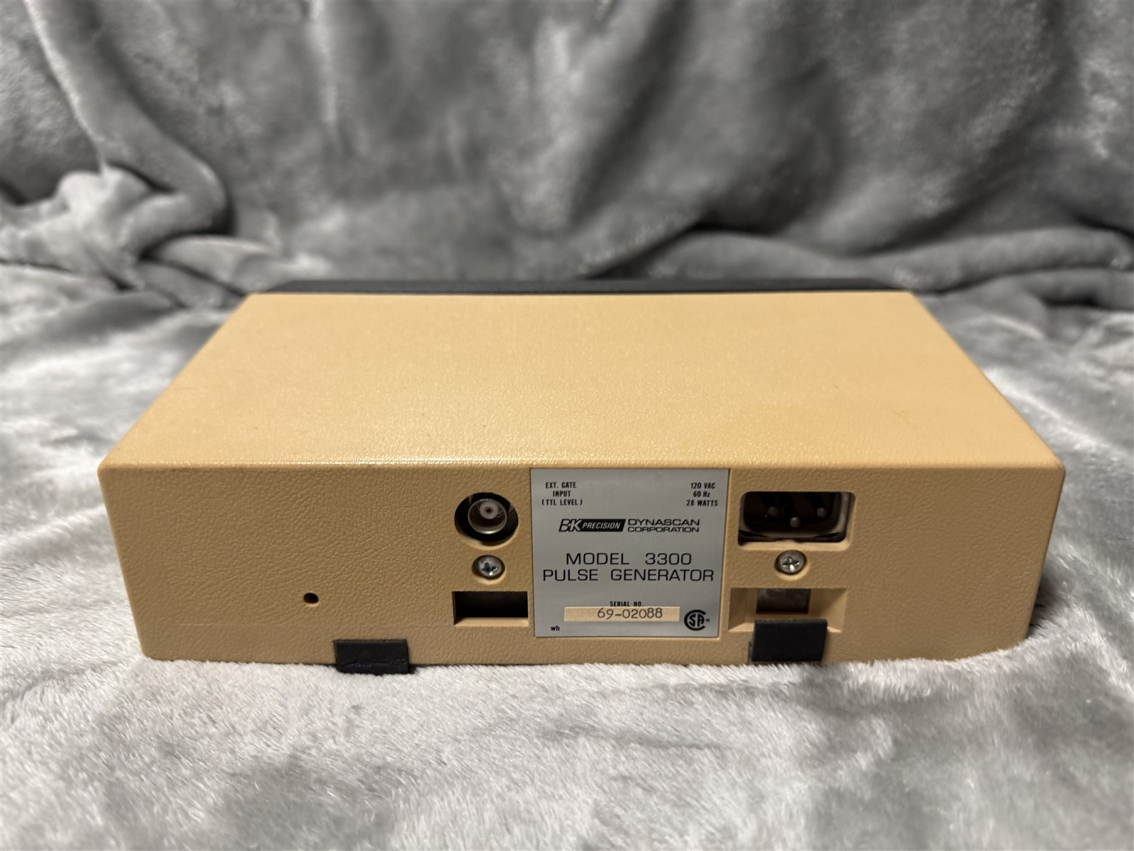 B&K PRECISION 3300 PULSE GENERATOR "AS IS UNTESTED"