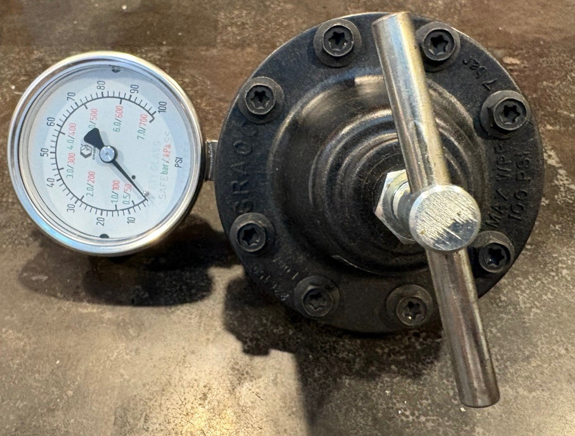 GRACO 236450 L00A Paint mixer Regulator Stainless Steel Gauge 100 PSI New PD