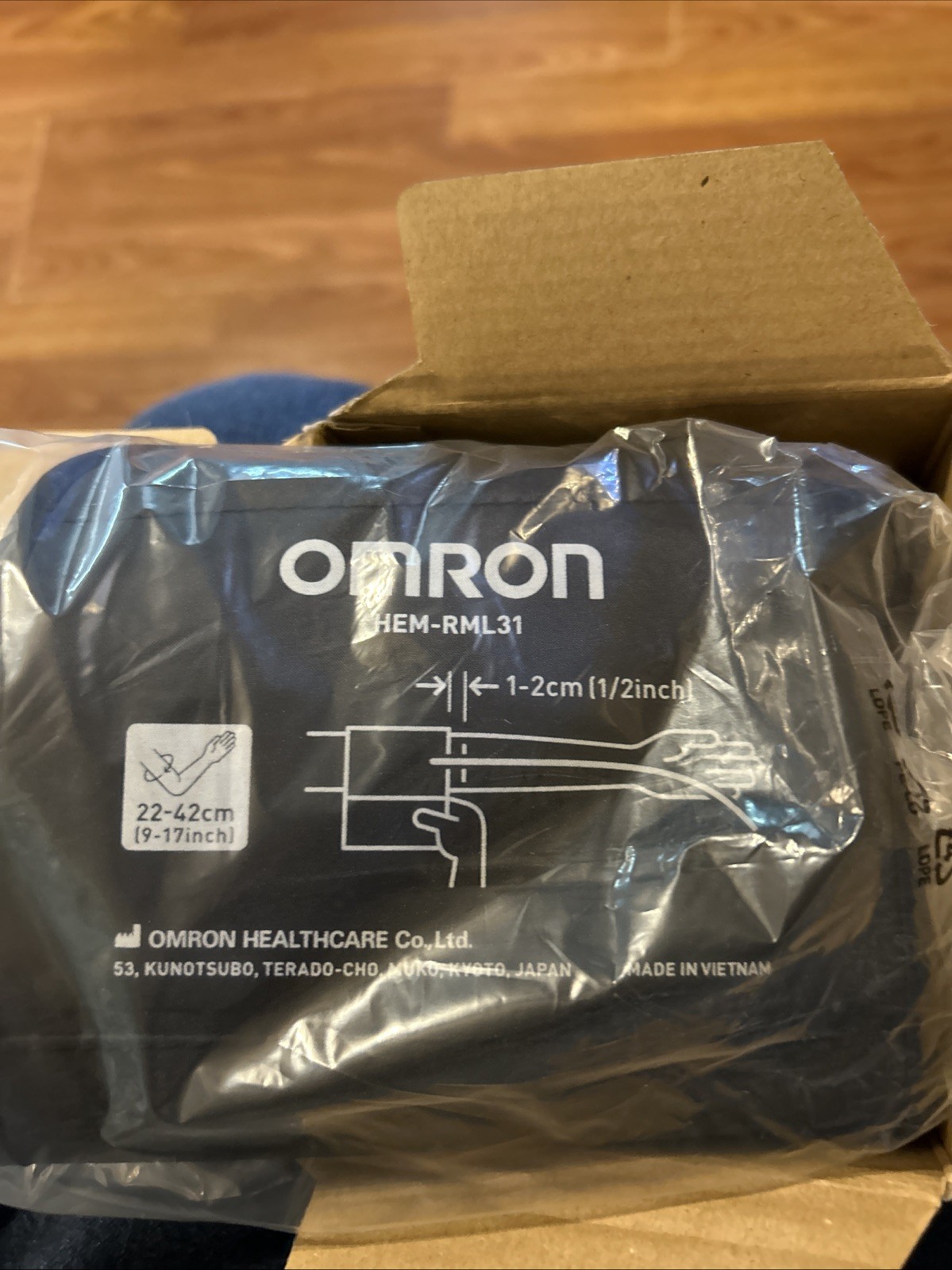 Omron Upper Arm Blood Pressure Monitor (BP5000) - White