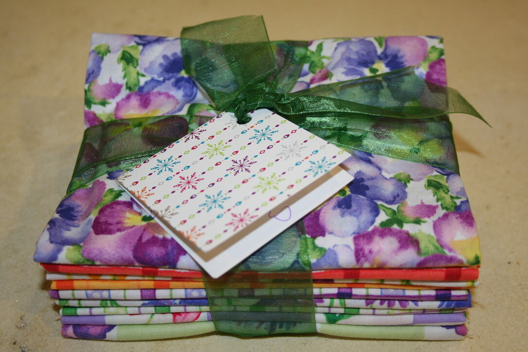 #833 Spring Garden 9 Fat Quarter Fabric Bundle